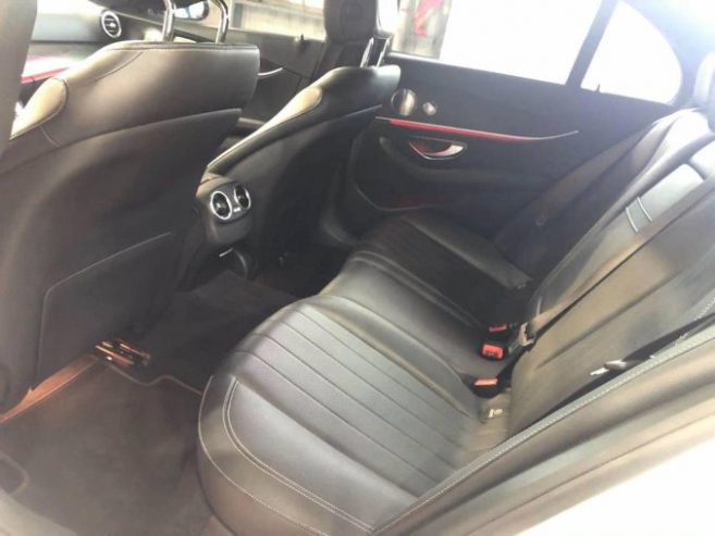 賓士中古車-2018年 BENZ E300 AMG 白-里程5萬4-售價168萬